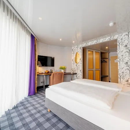 Hotel Solthus Am 4*