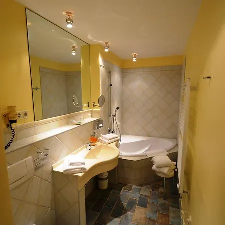 Solthus Am Hotel 4*